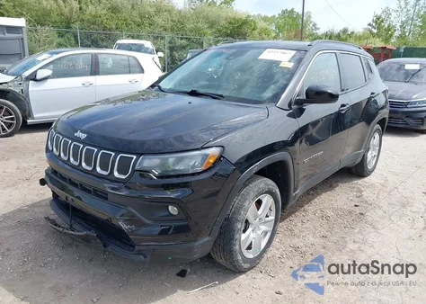 2022 Jeep Compass Latitude 4X4 from USA, damaged, VIN 3C4NJDBB8NT132250